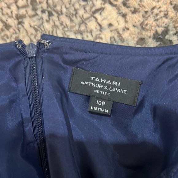 Tahari Dress - Picture 5 of 9